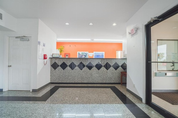 Island Inn By OYO Galveston Beach, TX image 12