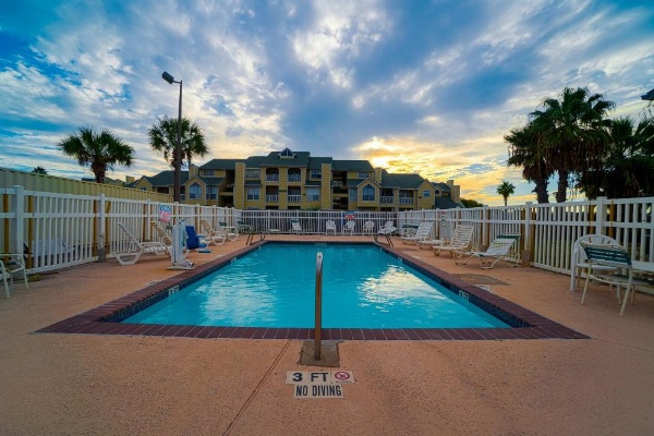 Island Inn By OYO Galveston Beach, TX image 23