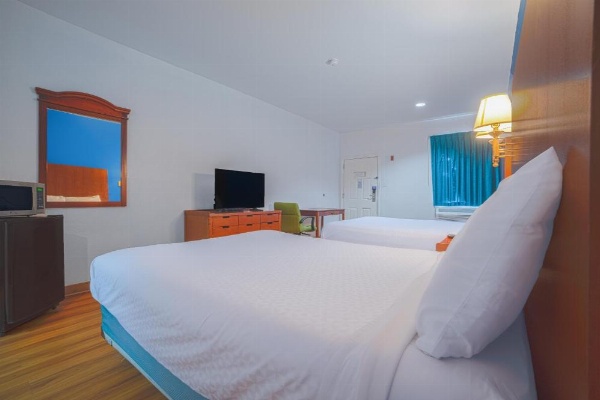 Island Inn By OYO Galveston Beach, TX image 30