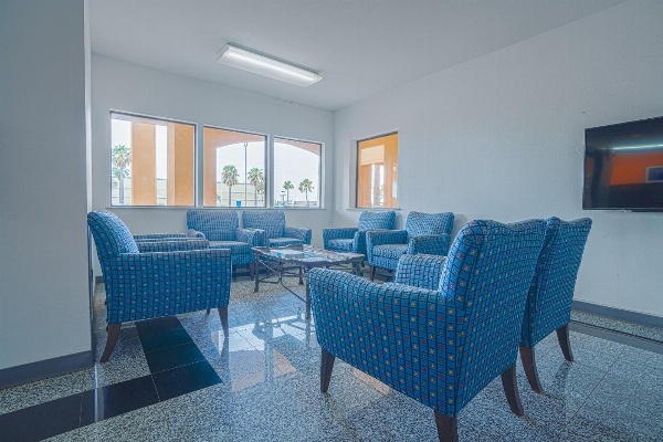 Island Inn By OYO Galveston Beach, TX image 6